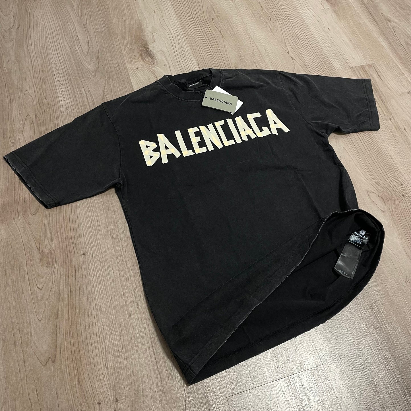 Camiseta OVERSIZE BALENCIAG