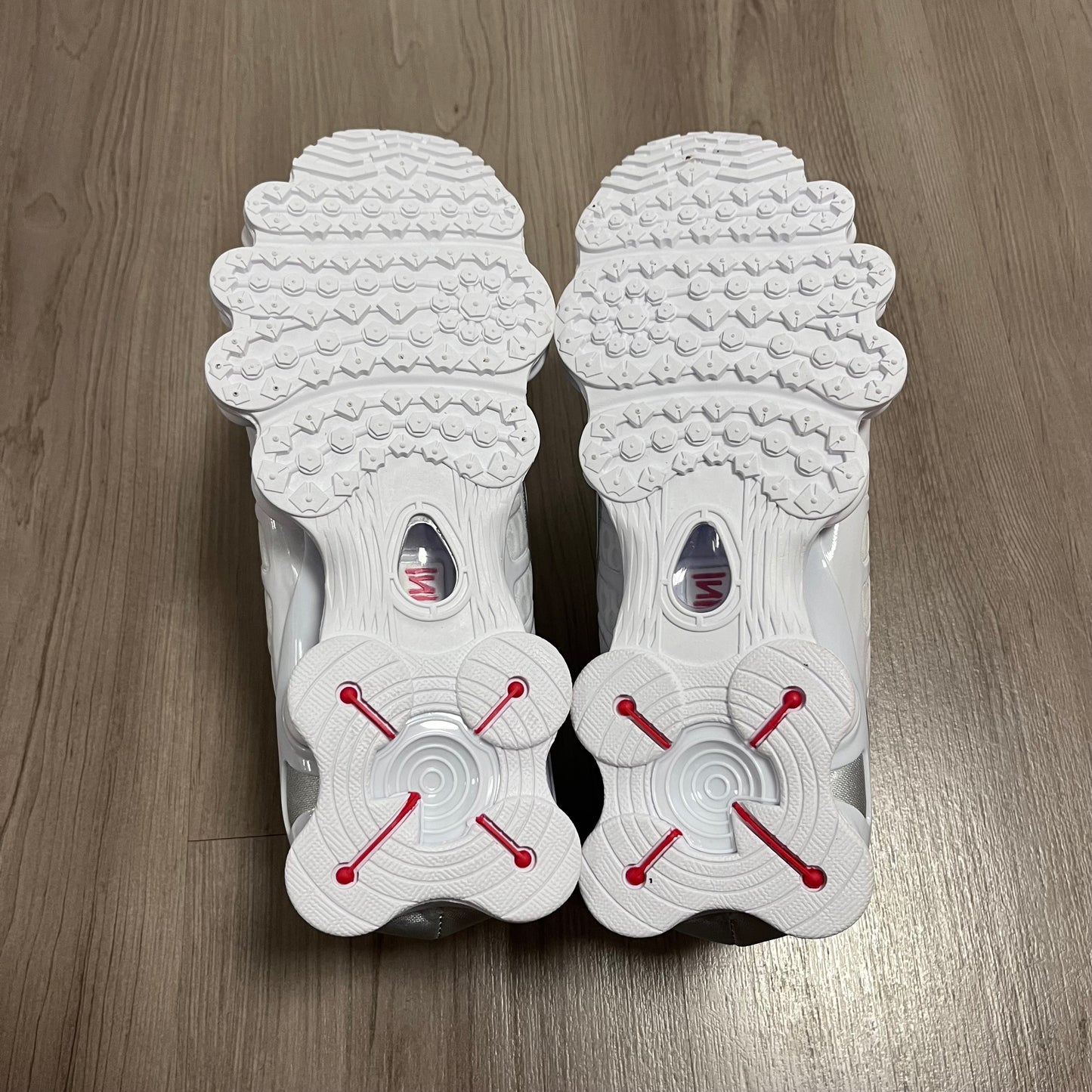 NIKE SHOX WHITE🍭