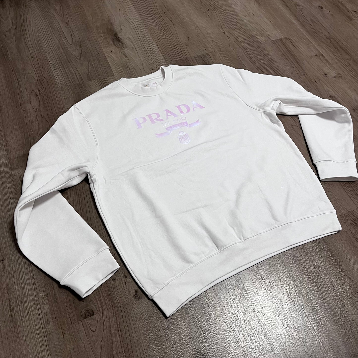 SUDADERA PRADA logo efecto HOLEOGRAFICO