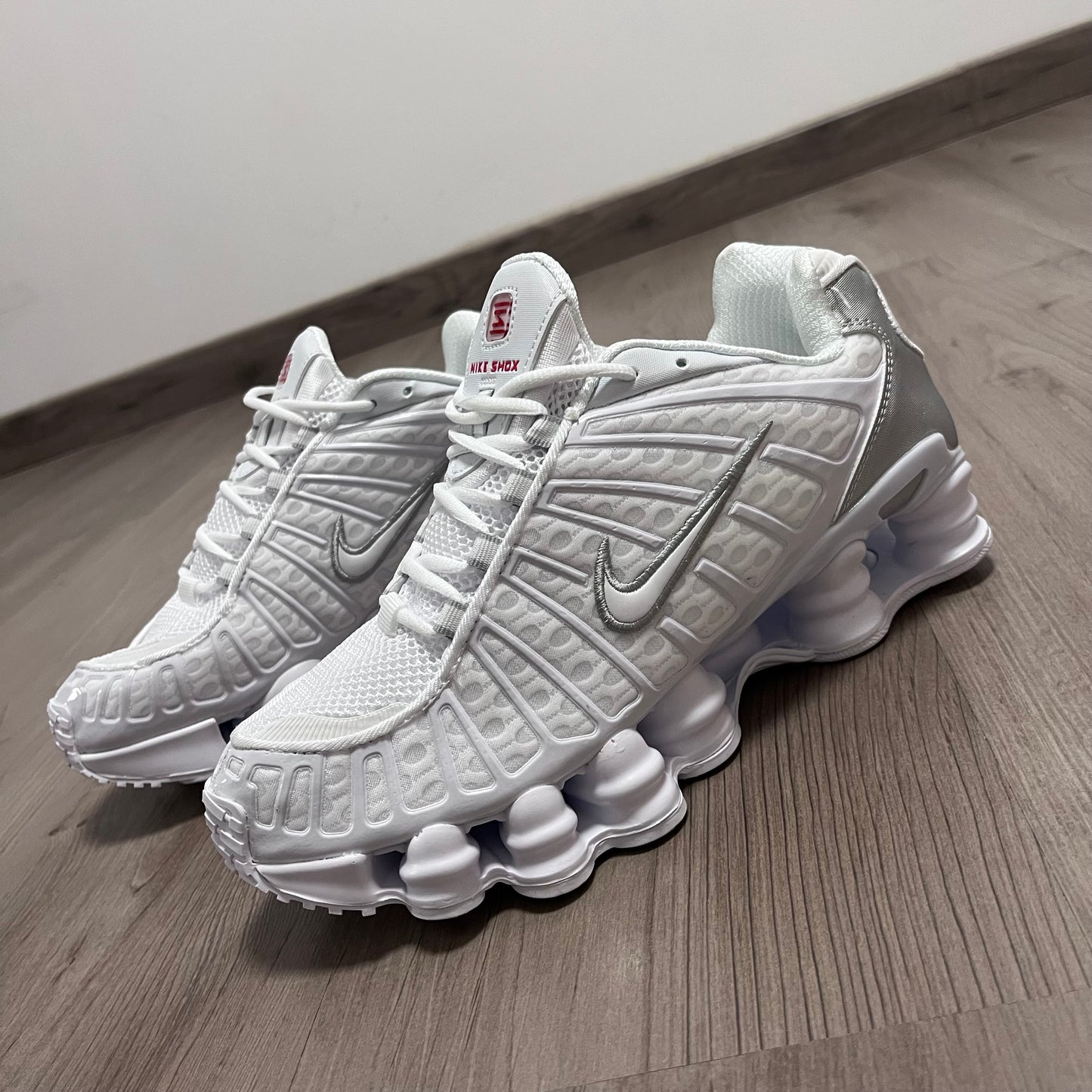 NIKE SHOX WHITE🍭