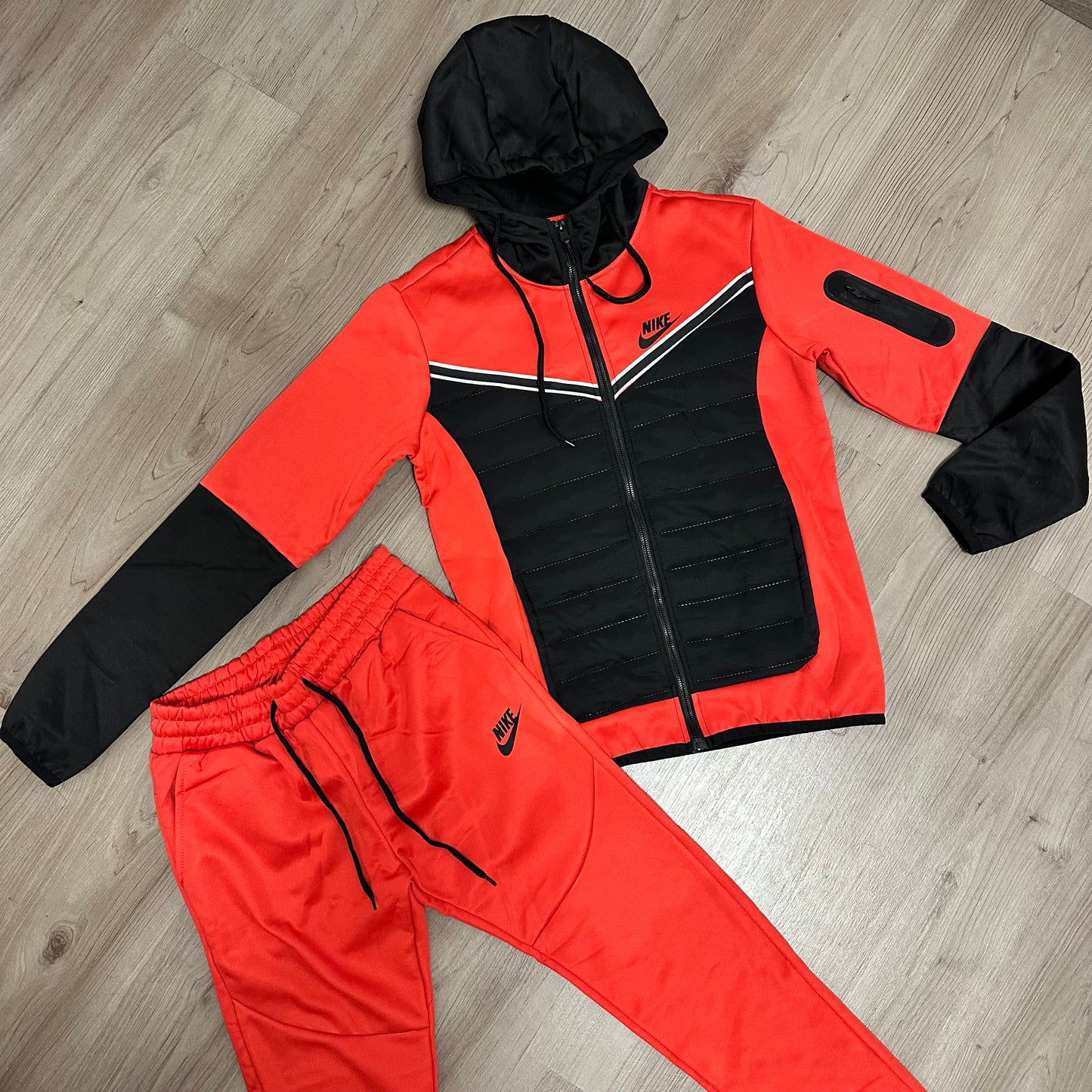 Conjunto TECH RED/BLACK