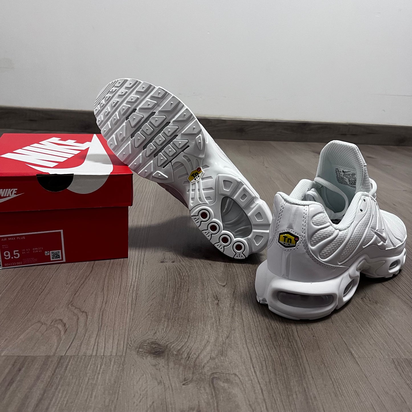NIKE TN ALL WHITE 🍭