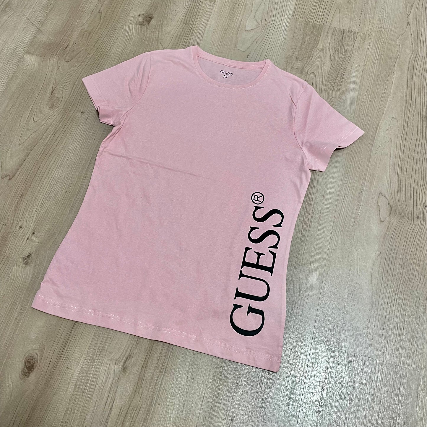 Camiseta GUESS