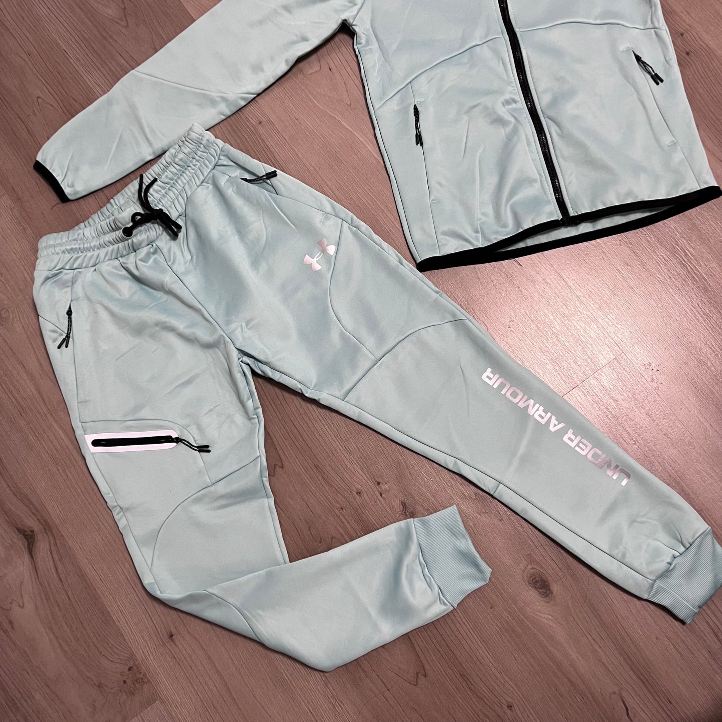 Conjunto UNDER ARMOUR VERDE TURQUESA