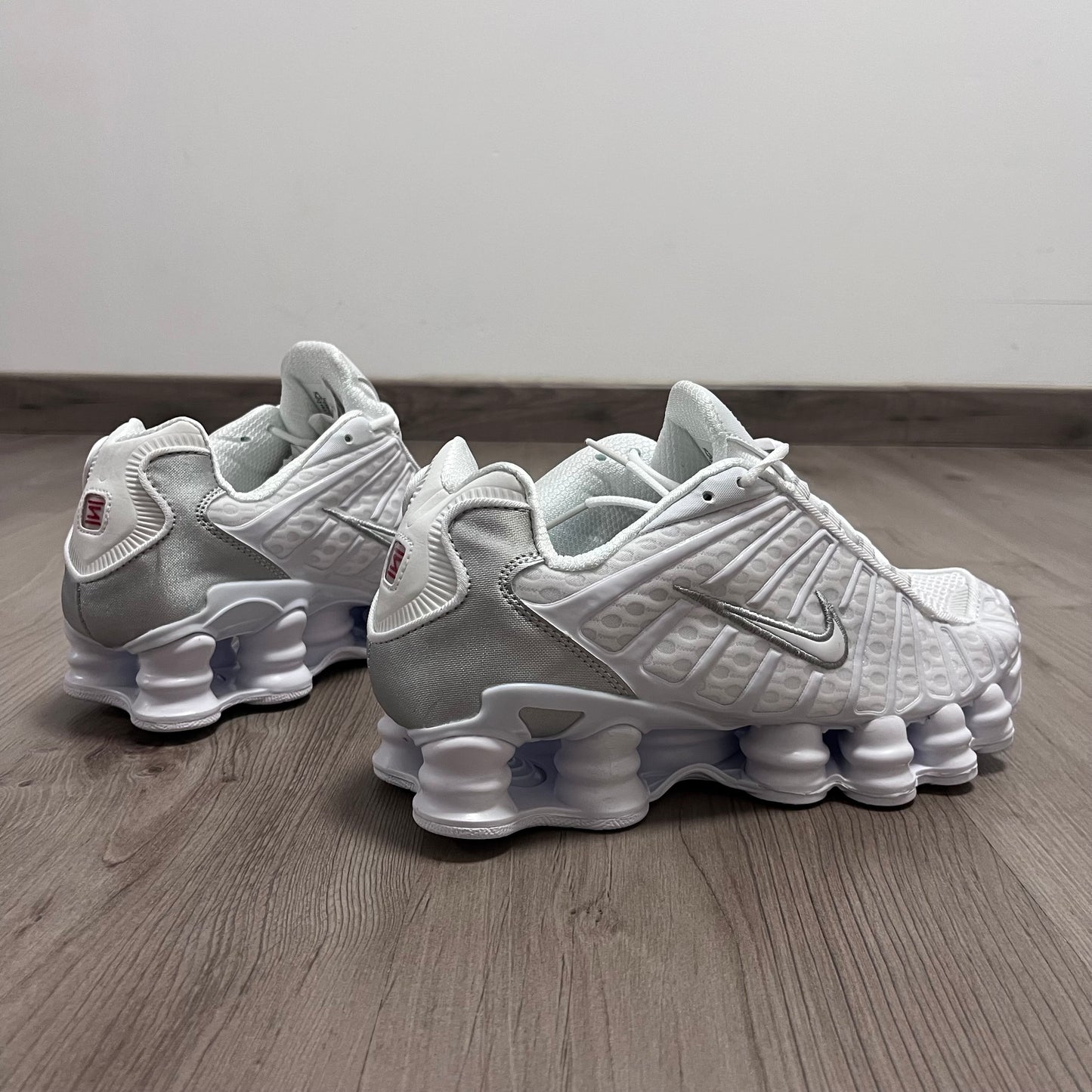 NIKE SHOX WHITE🍭