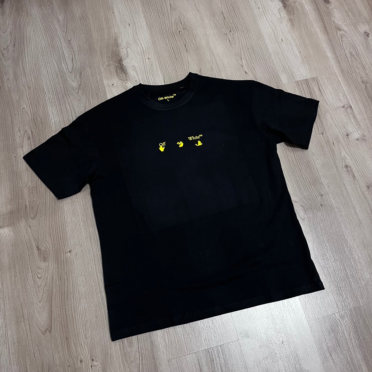 CAMISETA OFF WHITE OVERSIZE