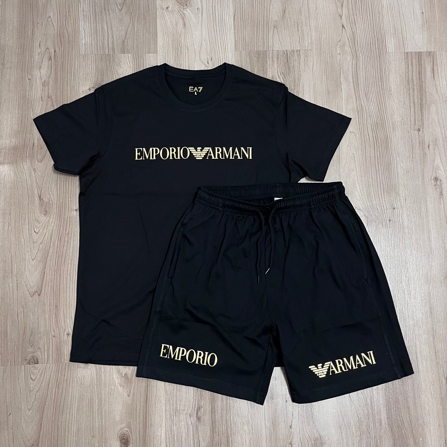 Conjunto corto EMPORIO ARMANI GOLD