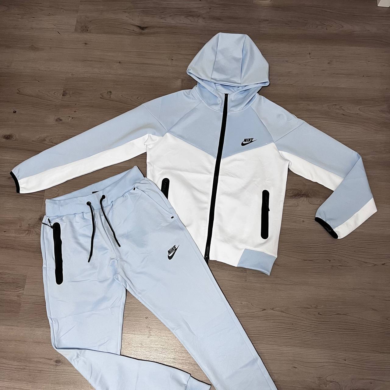 Conjunto TECH