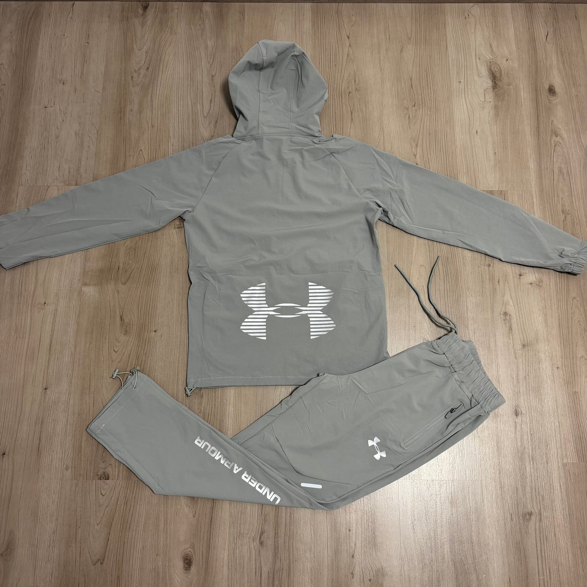 Conjunto UNDER ARMOUR