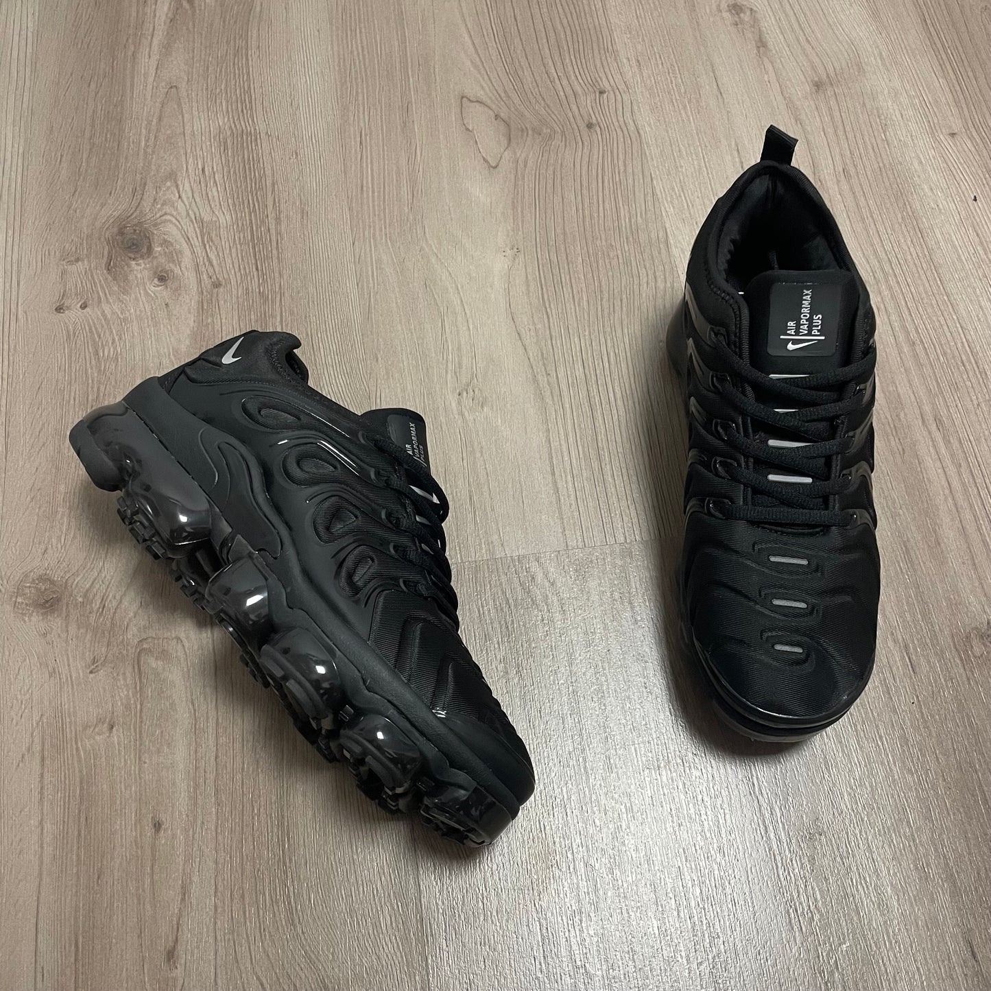 VAPORMAX PLUS ALL BLACK