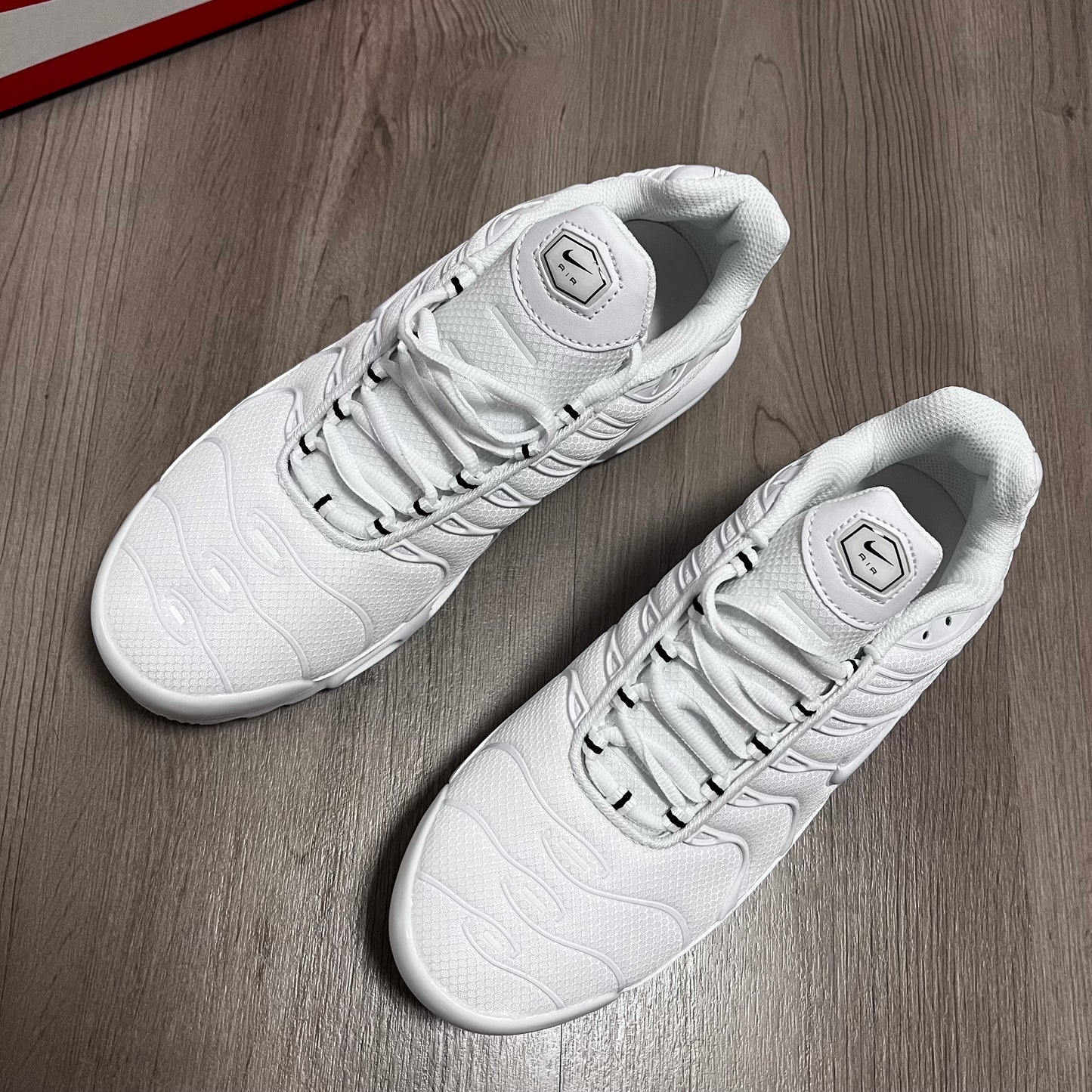 NIKE TN ALL WHITE 🍭