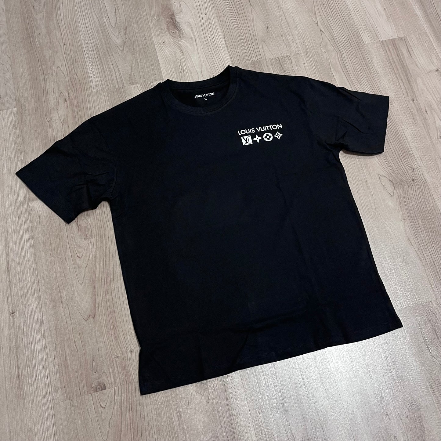 CAMISETA LV OVERSIZE