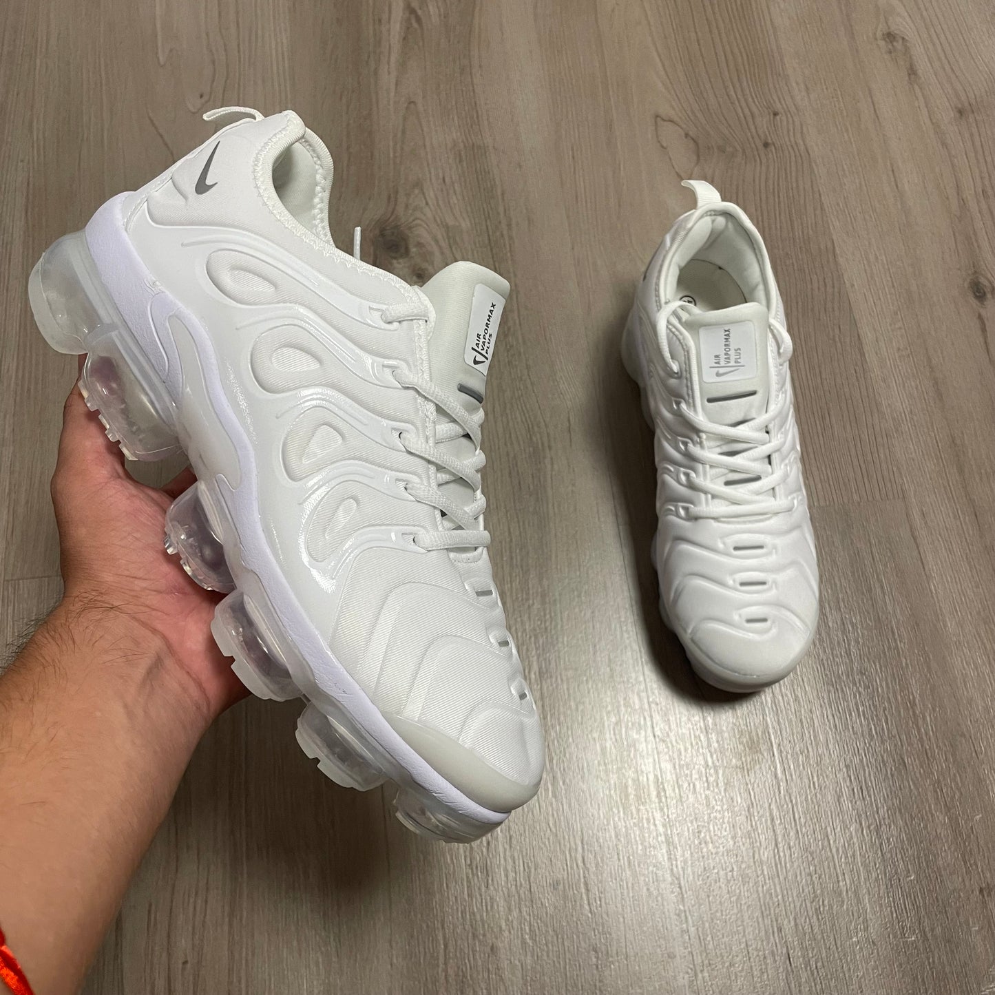 VAPORMAX PLUS WHITE