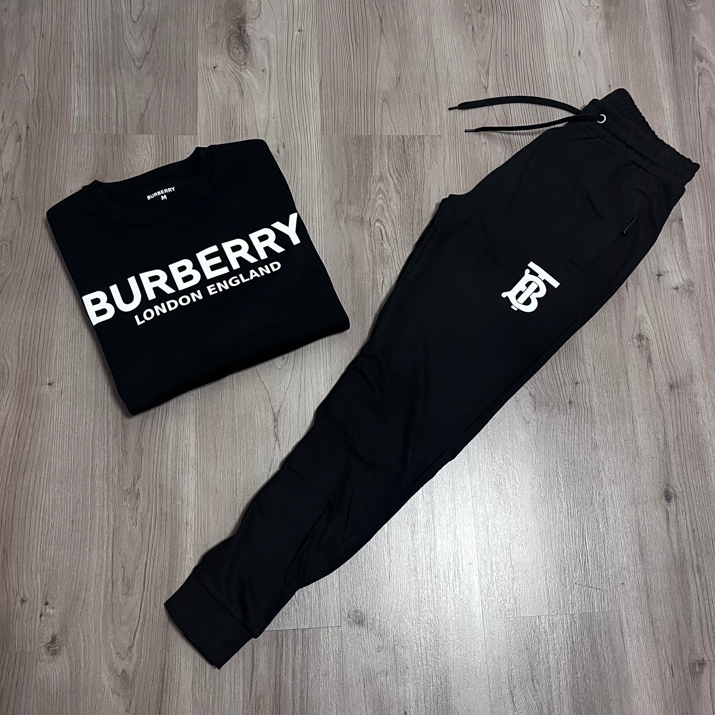Conjunto largo BURBERRY