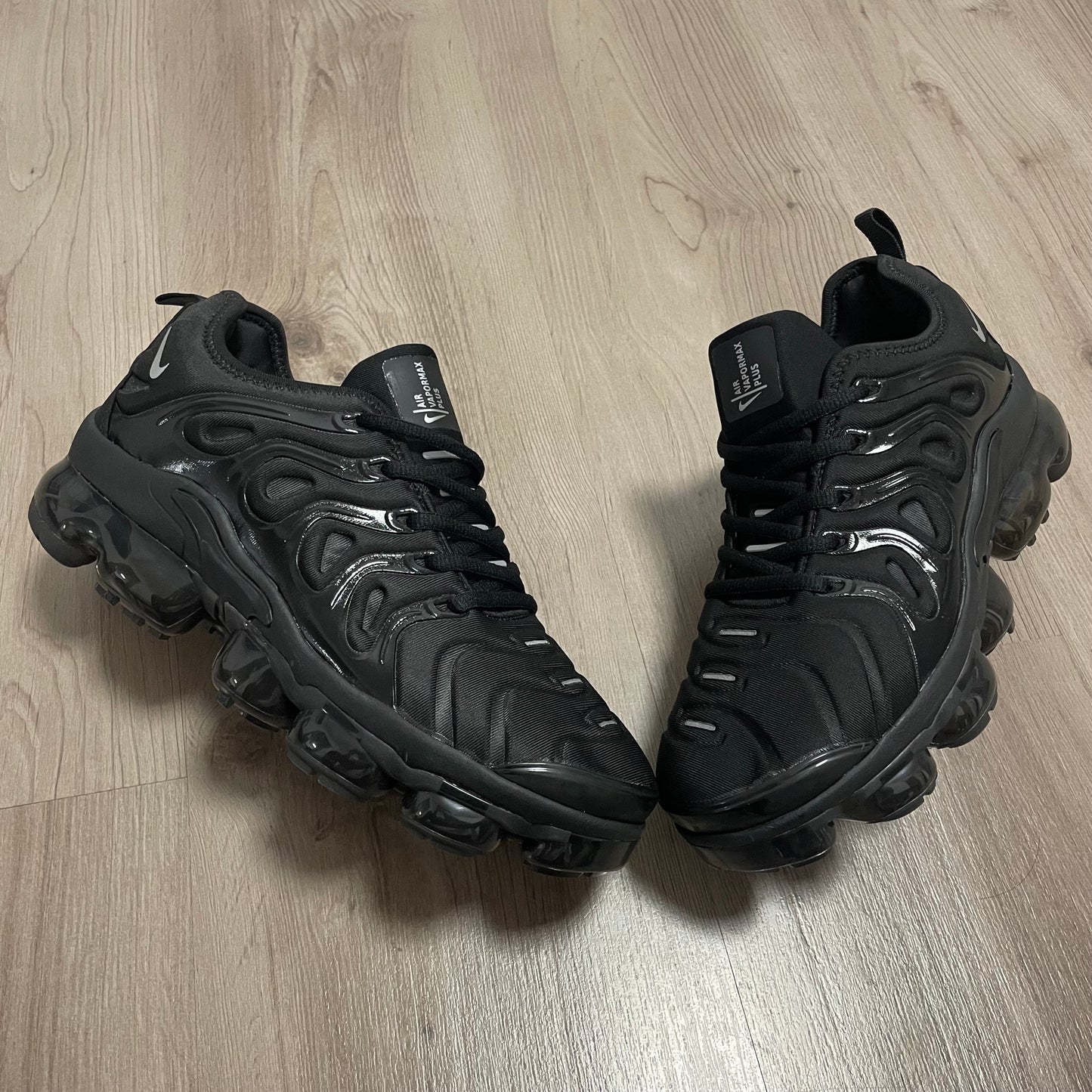 VAPORMAX PLUS ALL BLACK