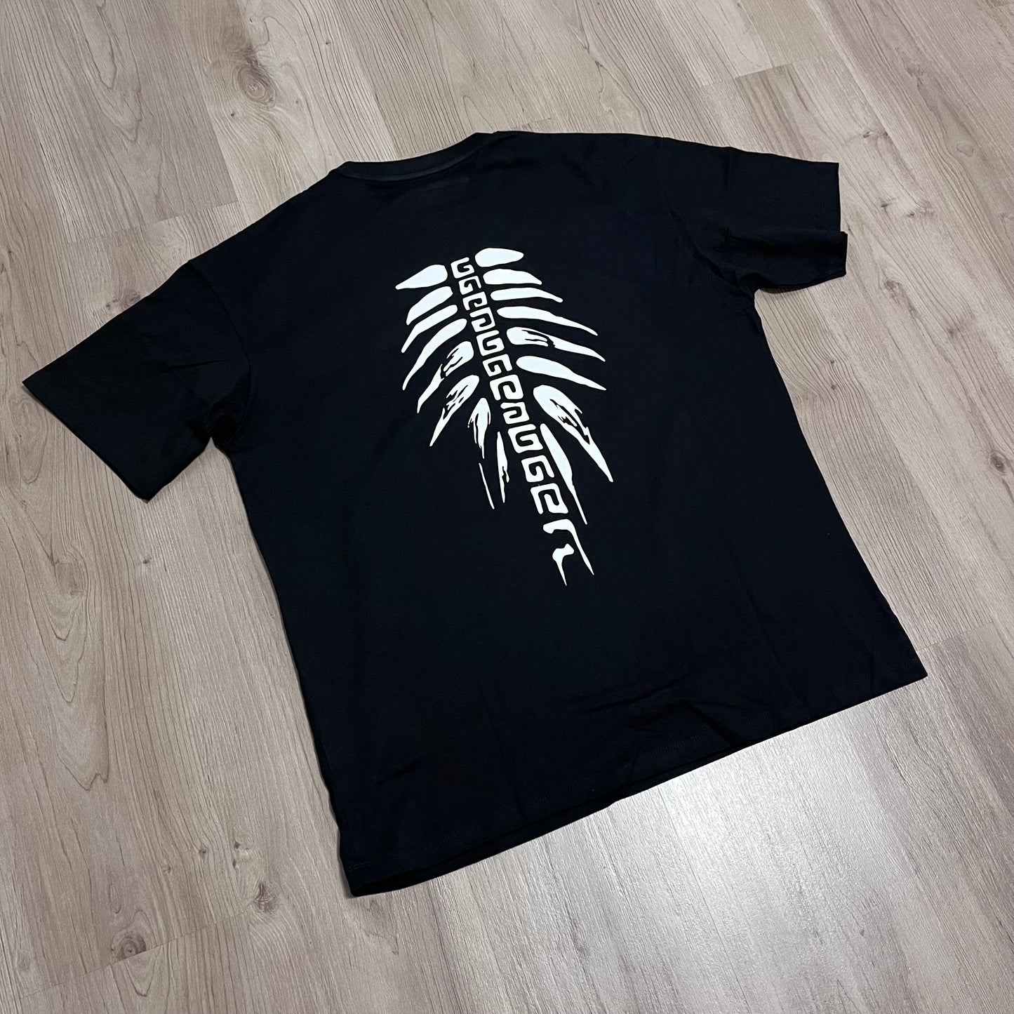CAMISETA GIVENCHY OVERSIZE