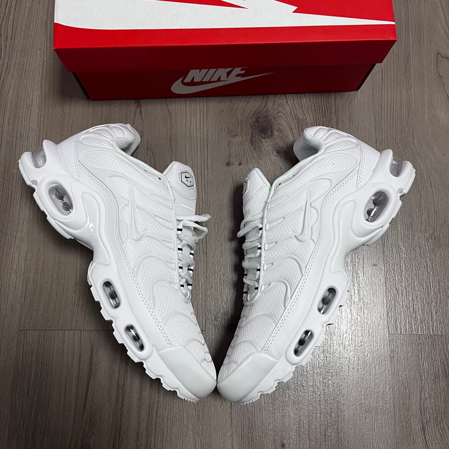 NIKE TN ALL WHITE 🍭