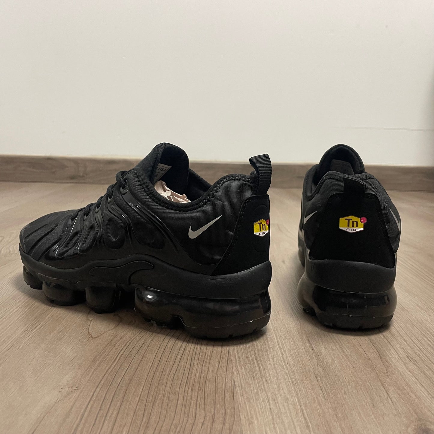 VAPORMAX PLUS ALL BLACK