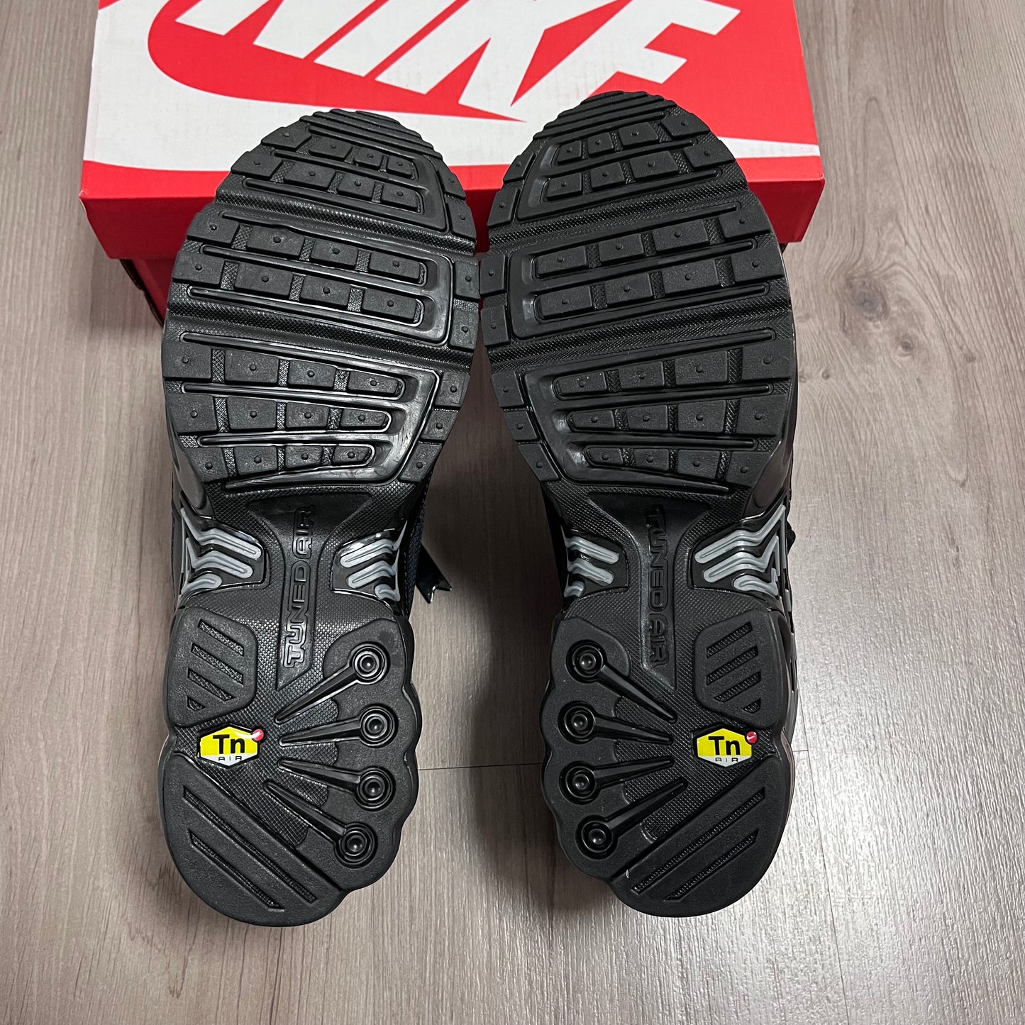 NIKE TUNED III BLACK