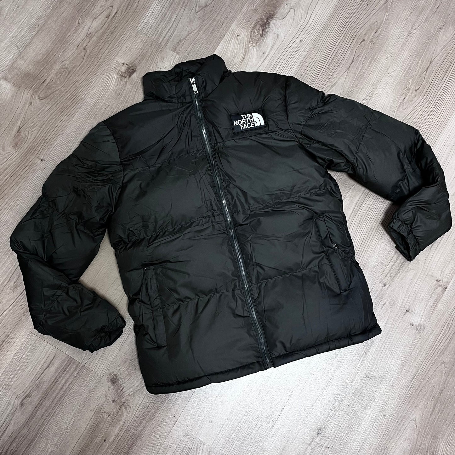CHAQUETÓN ACOLCHADO NORTH FACE ALL BLACK