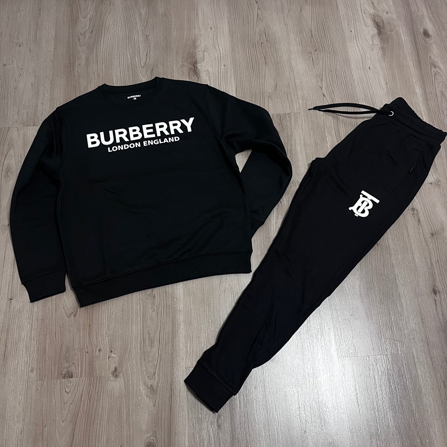 Conjunto largo BURBERRY