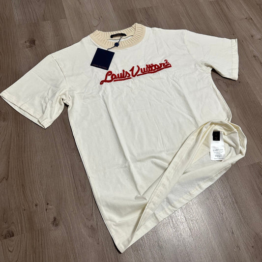 Camiseta Louis Vuitton BORDADA
