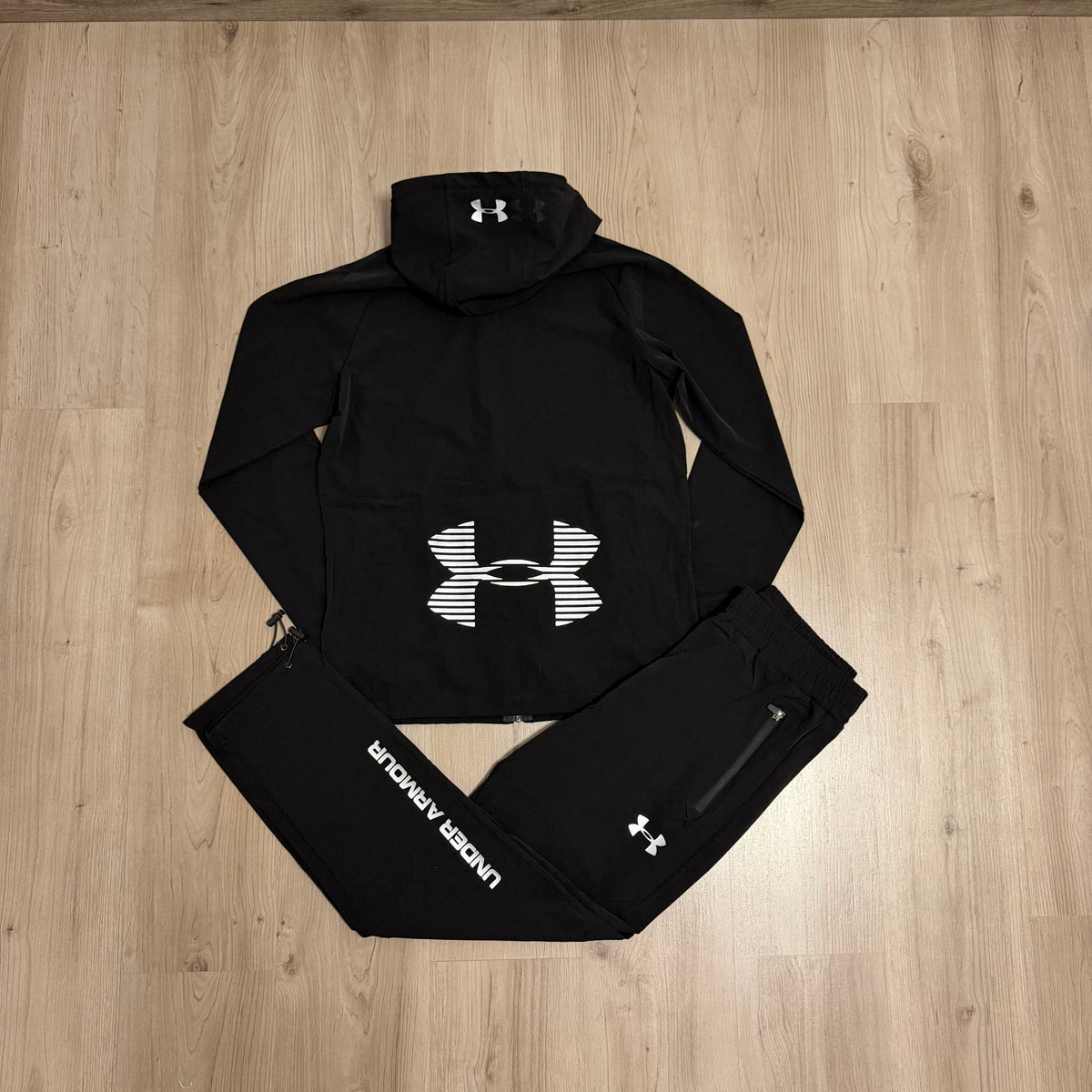 Conjunto UNDER ARMOUR