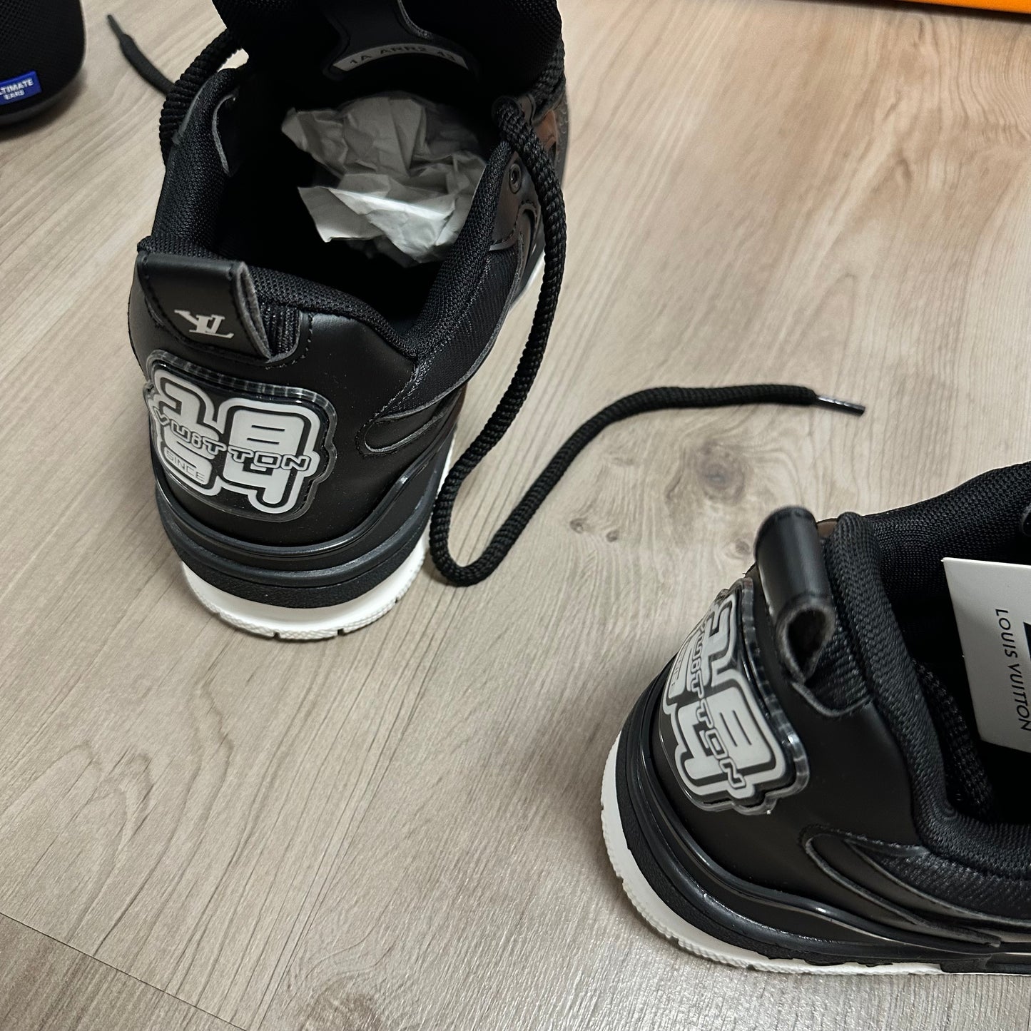 ZAPATILLAS LV