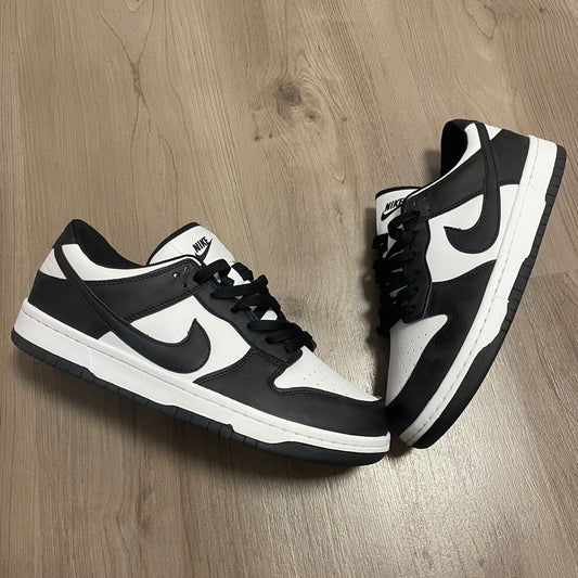 NIKE DUNK