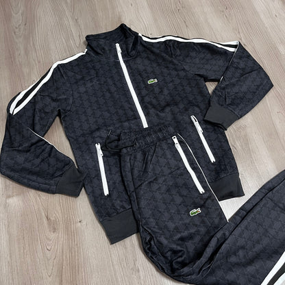 Conjunto LACOSTE ALL BLACK