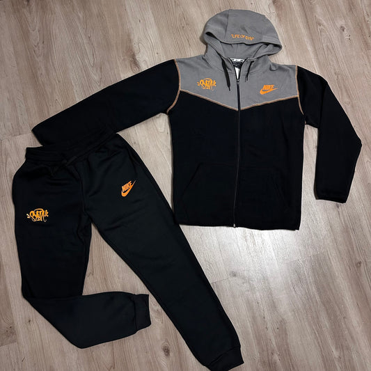 Conjunto NIKE TECH X SYNA 🍭