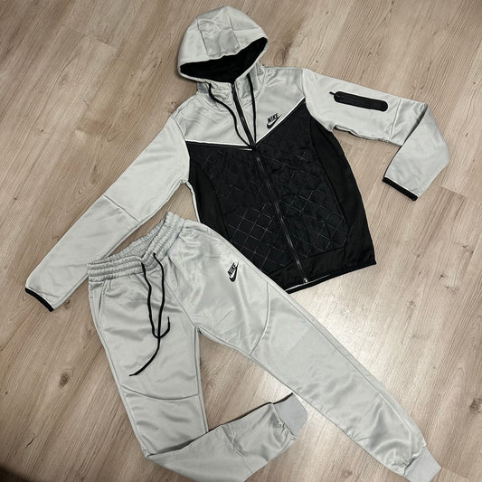 Conjunto TECH GREY/BLACK