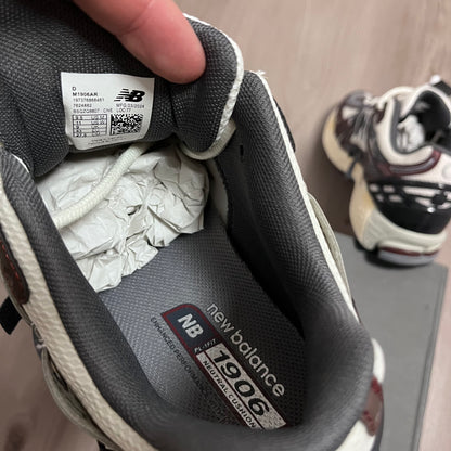 NEW BALANCE