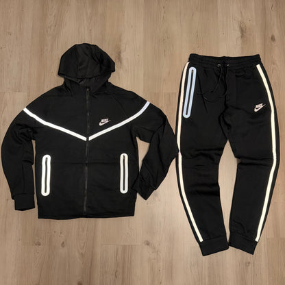 Conjunto NIKE TECH NEGRO