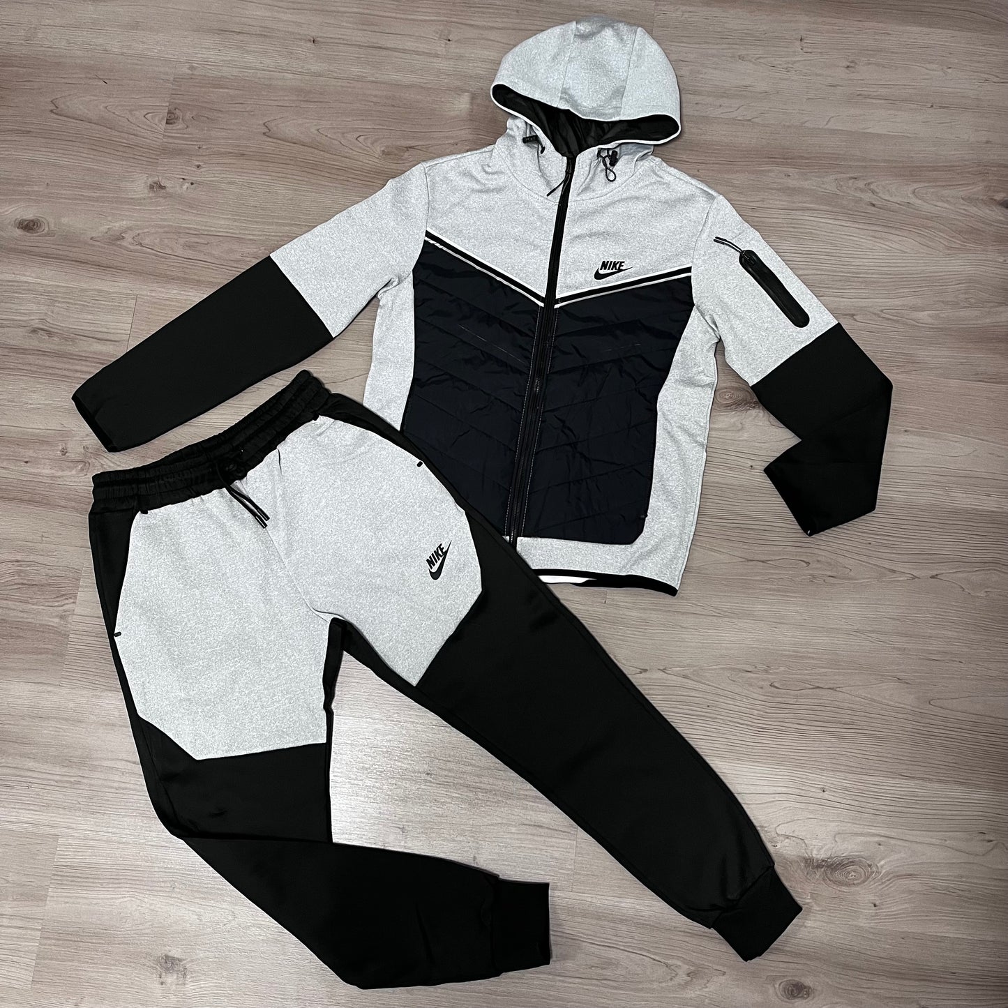 Conjunto TECH BLACK/GREY
