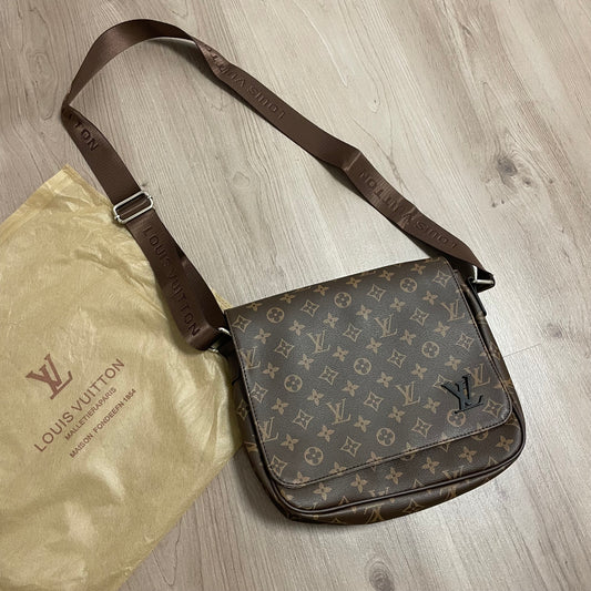 BANDOLERA GRANDE LV ESTRELLA MARRON
