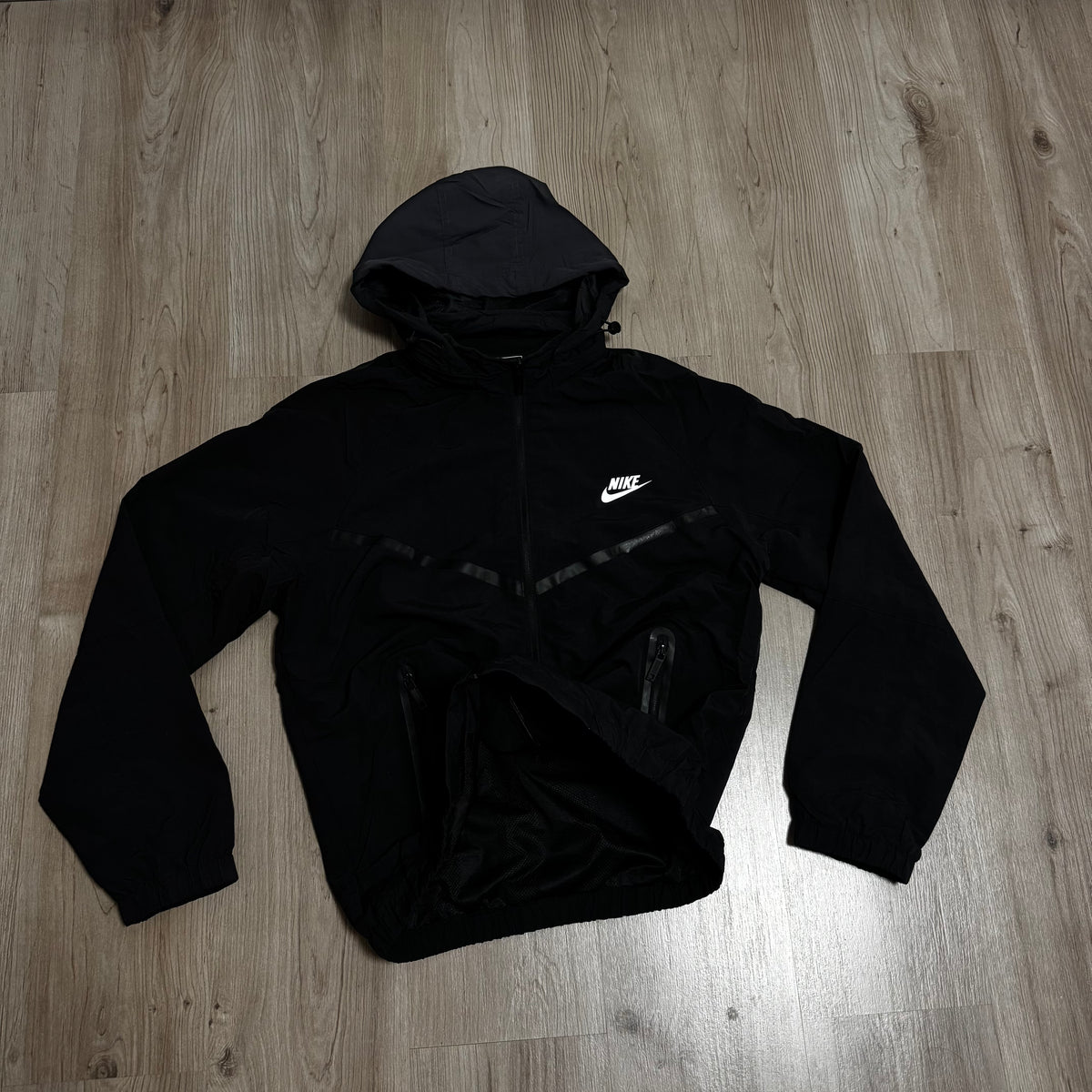 CHAQUETA NIKE TECH