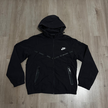 CHAQUETA NIKE TECH