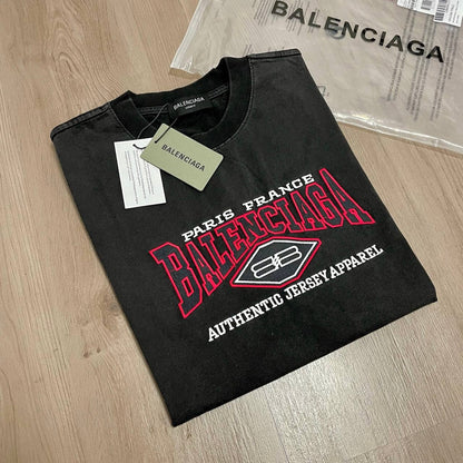 Camiseta OVERSIZE BORDADA BALENCIAG