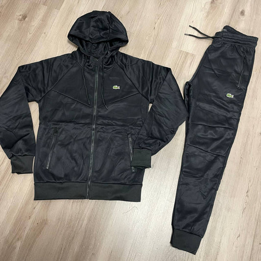 Conjunto LACOSTE ALL BLACK