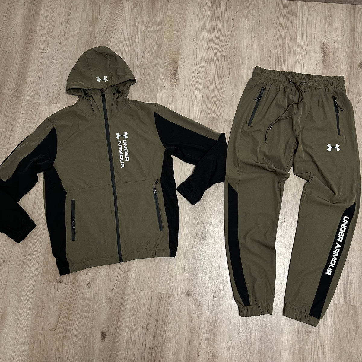 Conjunto UNDER ARMOUR