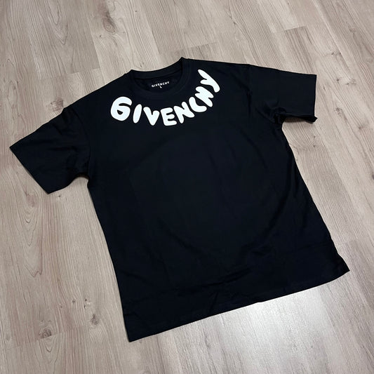 CAMISETA GIVENCHY OVERSIZE