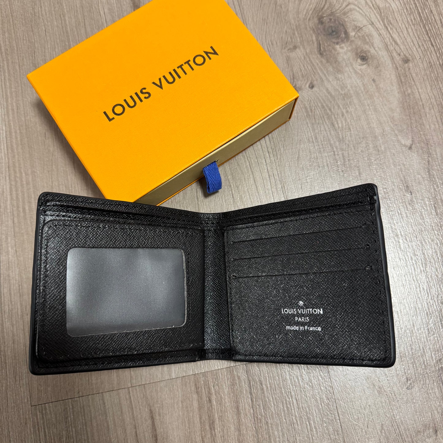 BILLETERA  LV RELIEVE