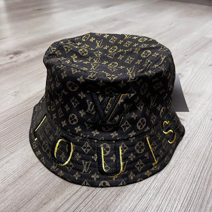 GORRO  LV MARRÓN/NEGRO/DORADO