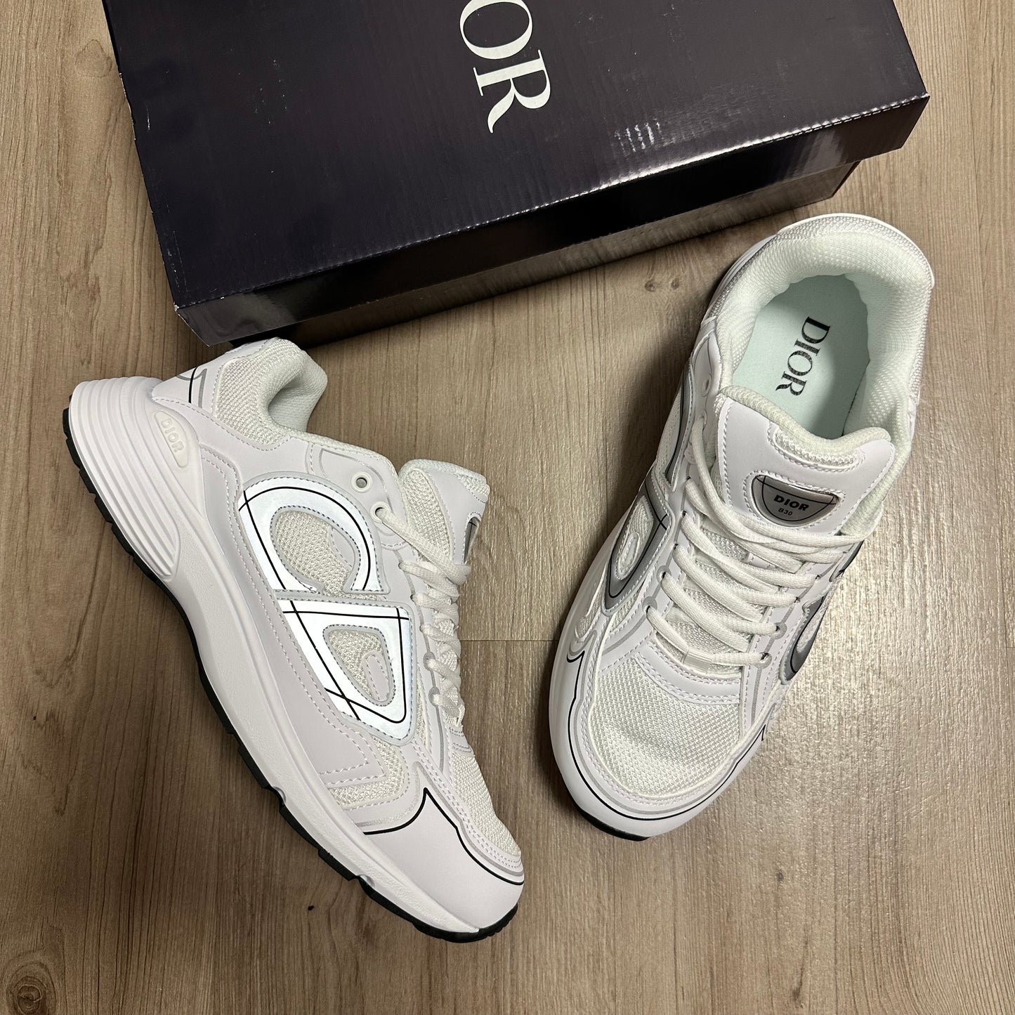 DIOR B30 letras CD REFLECTANTES
