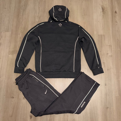 Conjunto NIKE NOCTA GRIS OSCURO