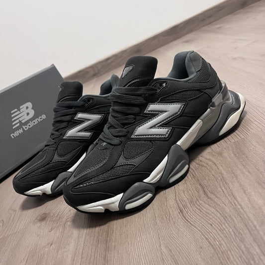 NEW BALANCE BLACK
