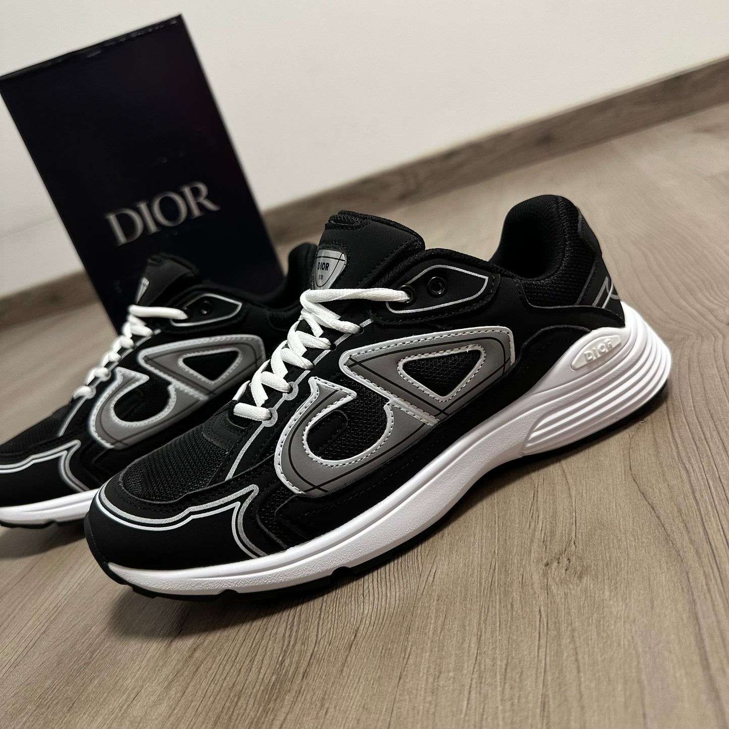 DIOR B30 letras CD REFLECTANTES