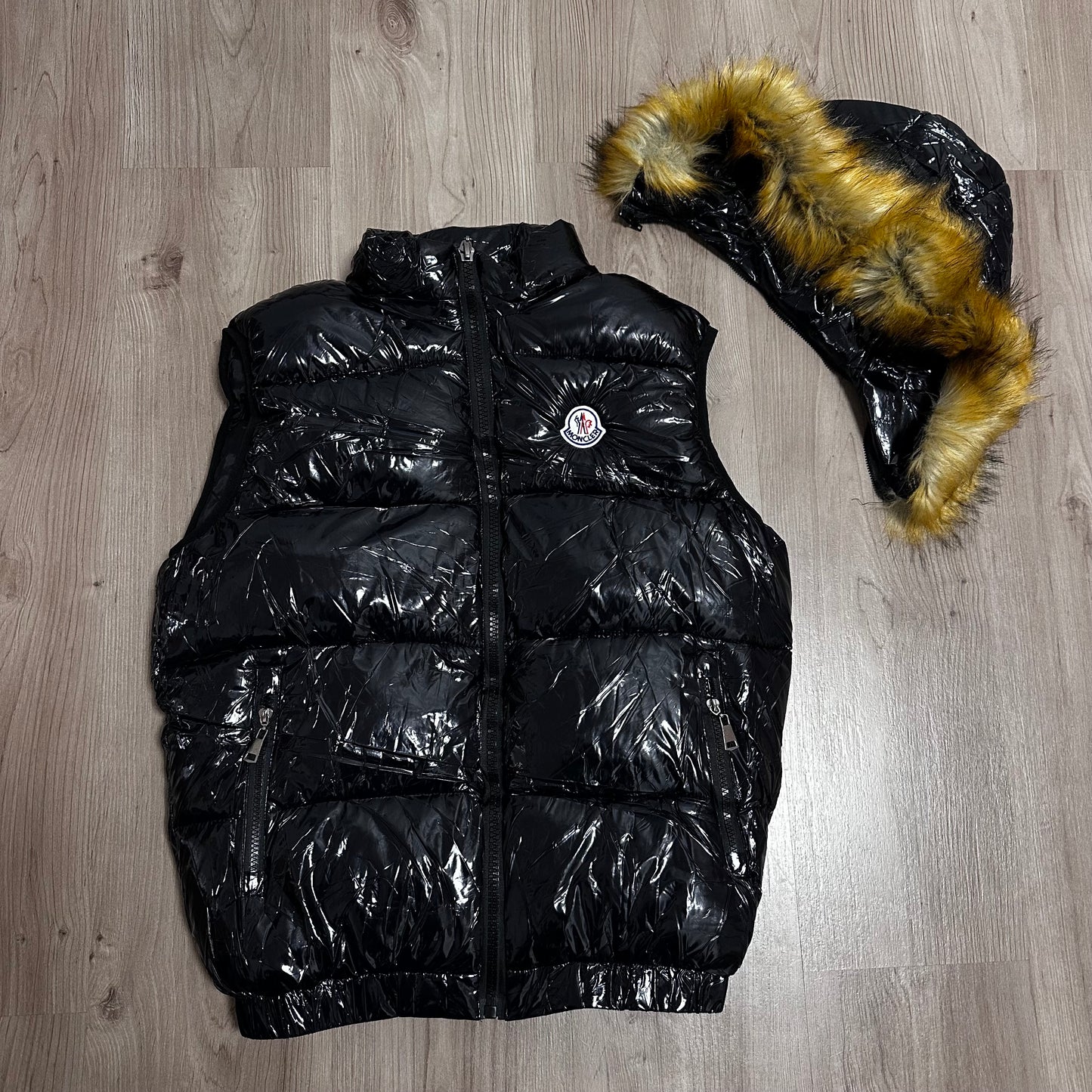 CHALECO ACOLCHADO com PELO MONCLER NEGRO