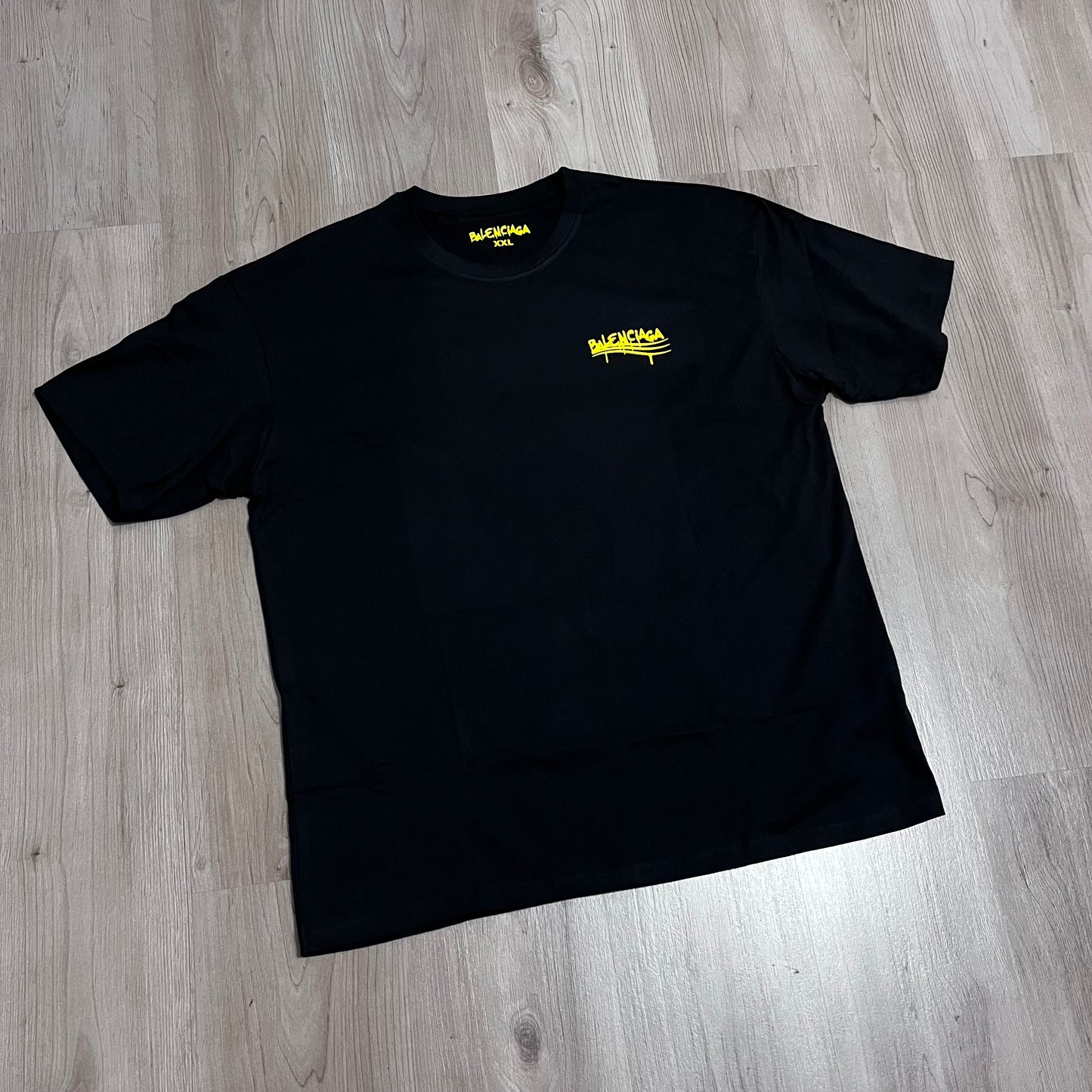 Camiseta OVERSIZE BALENCIAGA BB AMARILLO